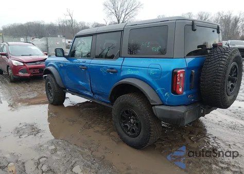 2023 Ford Bronco Wildtrak z USA, uszkodzony, nr VIN 1FMEE5DP4PLB12414